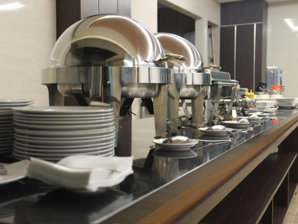 Lotus Hotel Субанг Экстерьер фото